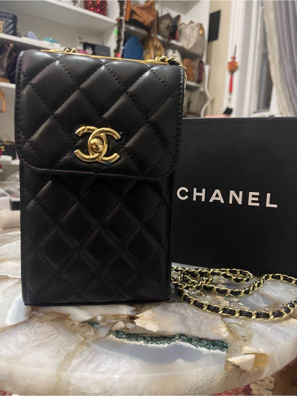 Novelty Beauty Phone Holder Bag Black And Gold Gift / GWP
